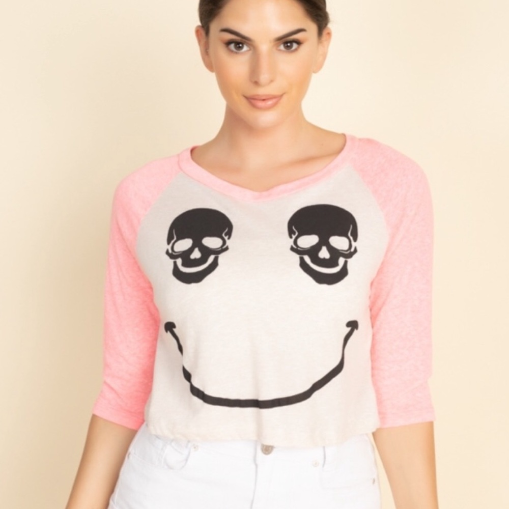 Skull smile crop top